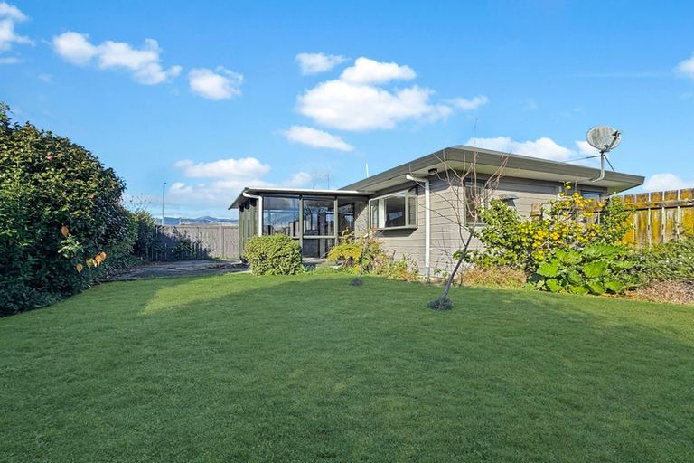 Photo of property in 36 Easton Way, Levin, 5510