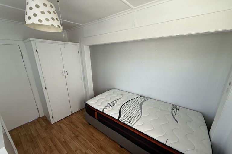 Photo of property in 12 Centreway Road, Orewa, 0931