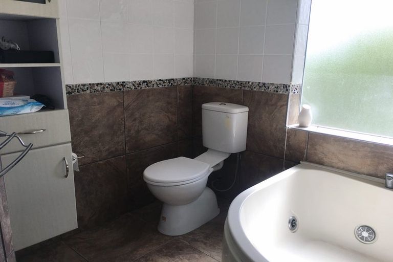 Photo of property in 3 Battenburg Place, Torbay, Auckland, 0630