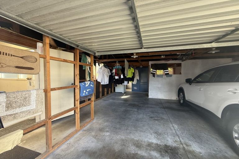 Photo of property in 1/16 Duncan Avenue, Te Atatu South, Auckland, 0610