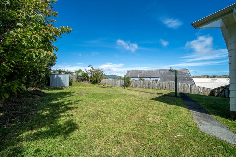 Photo of property in 5 Montserrat Place, Grenada Village, Wellington, 6037