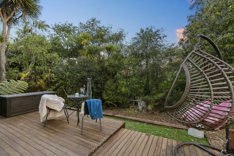 Photo of property in 34b Kiteroa Terrace, Rothesay Bay, Auckland, 0630