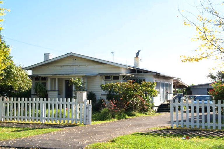 Photo of property in 5a William Street, Mangere East, Auckland, 2024