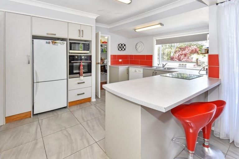 Photo of property in 15a Grande Vue Road, Hillpark, Auckland, 2102