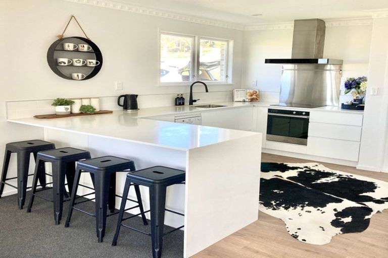 Photo of property in 4 Linklater Avenue, Bellevue, Tauranga, 3110