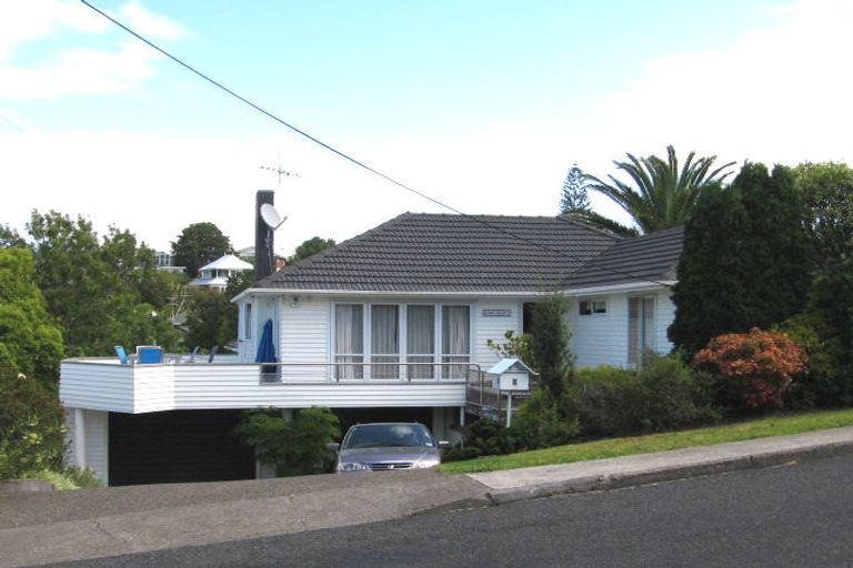 Photo of property in 5 Bevyn Street, Castor Bay, Auckland, 0620