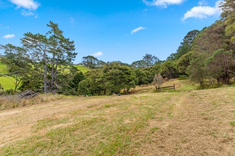 Photo of property in 176 O'neil Road, Kaukapakapa, 0873