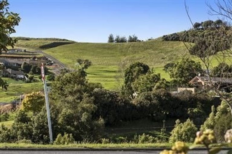 Photo of property in 62 Waikite Road, Welcome Bay, Tauranga, 3112