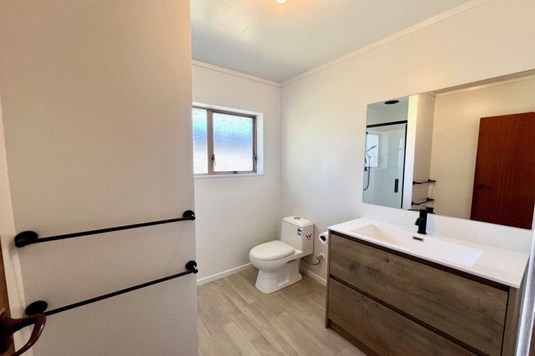 Photo of property in 1/13 Royal Arch Place, Rosehill, Papakura, 2113