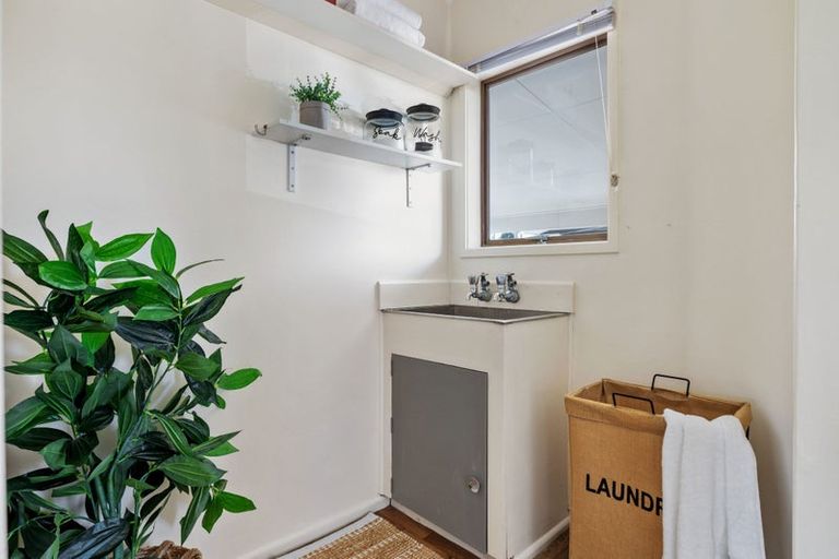 Photo of property in 73 Brandon Street, Featherston, 5710