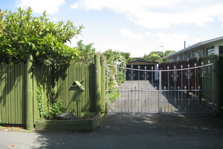 Photo of property in 5 Claridges Road, Casebrook, Christchurch, 8051