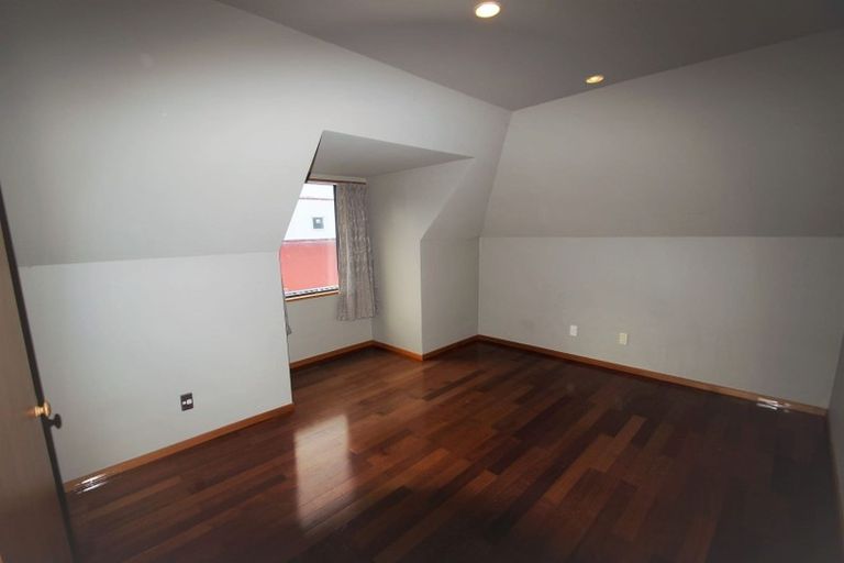 Photo of property in 8a Mona Vale Avenue, Riccarton, Christchurch, 8011