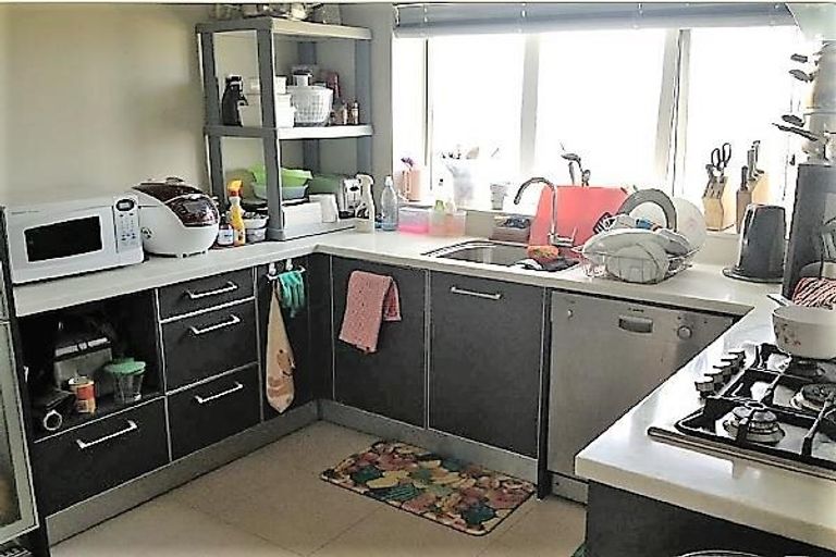 Photo of property in The Rise, 5/11 Hatfield Place, Albany Heights, Auckland, 0632