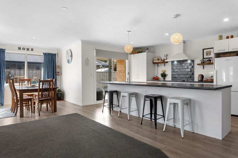 Photo of property in 79 Willowside Place, Amberley, 7410