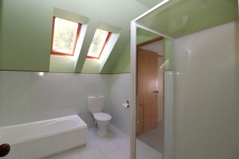 Photo of property in 15 Brockworth Place, Riccarton, Christchurch, 8011