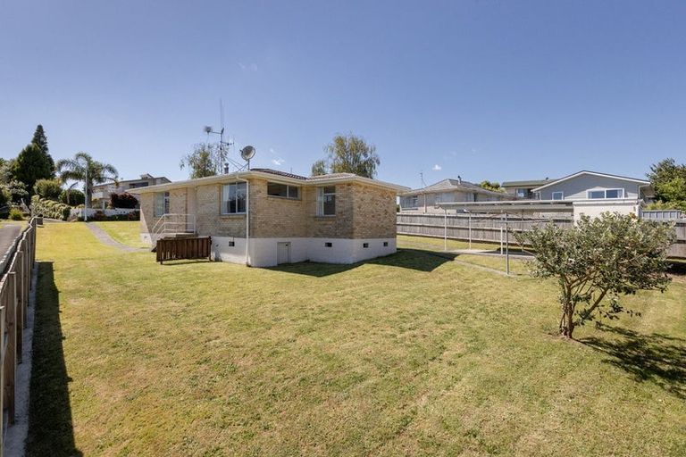 Photo of property in 12 Rangataua Street, Welcome Bay, Tauranga, 3112