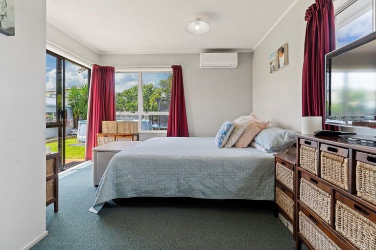 Photo of property in 17 Tudor Place, Mount Maunganui, 3116