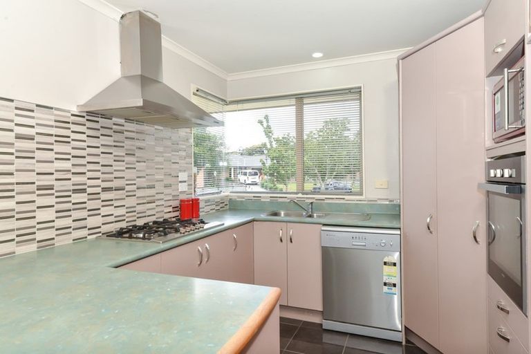 Photo of property in 10 Twickenham Place, Nawton, Hamilton, 3200