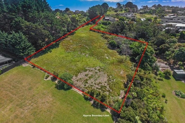 Photo of property in 30 Clayden Drive, Gulf Harbour, Whangaparaoa, 0930