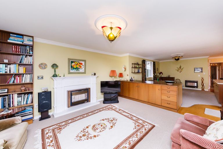 Photo of property in 453 Ruahine Street, Terrace End, Palmerston North, 4410