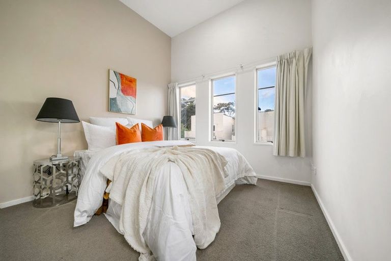 Photo of property in 3/206 Manuka Road, Bayview, Auckland, 0629