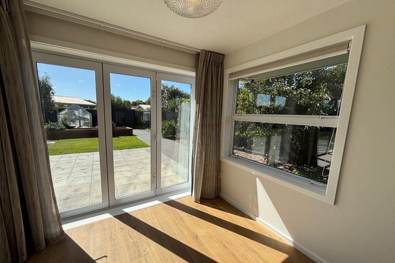 Photo of property in 102a Isleworth Road, Bishopdale, Christchurch, 8053