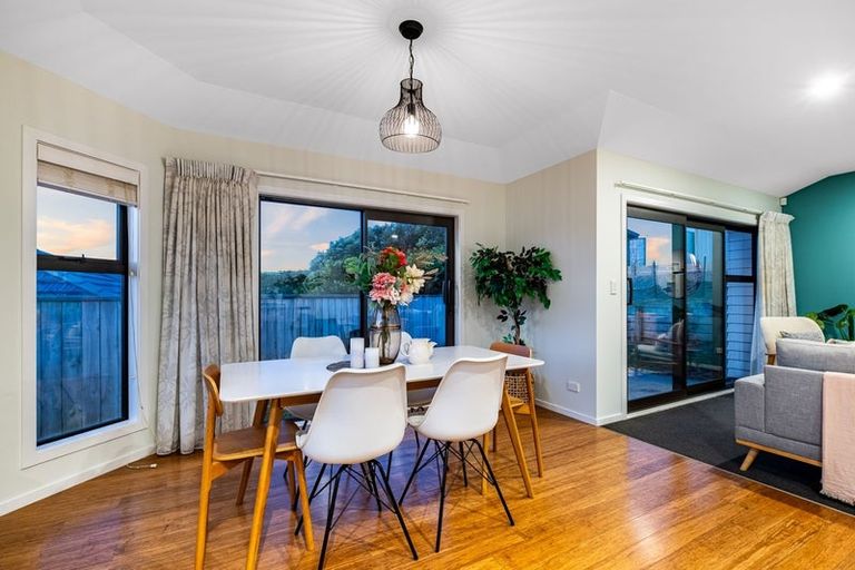 Photo of property in 77 John Burke Drive, Aotea, Porirua, 5024