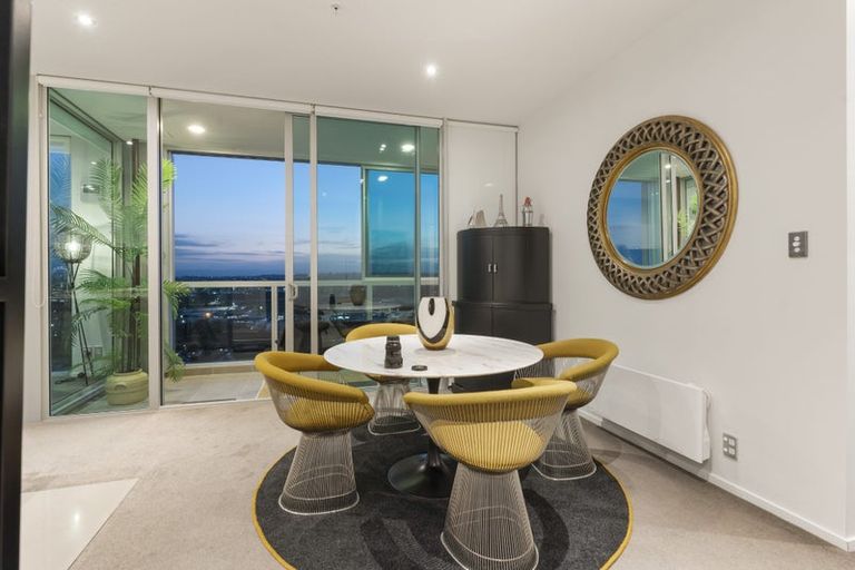 Photo of property in Sentinel Apartments, 1903/3 Northcroft Street, Takapuna, Auckland, 0622