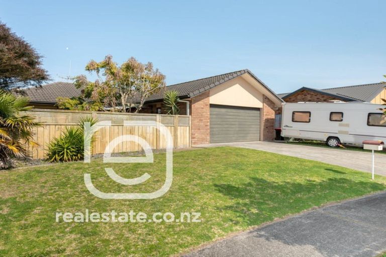 Photo of property in 23 Golden Courie Close, Papamoa Beach, Papamoa, 3118