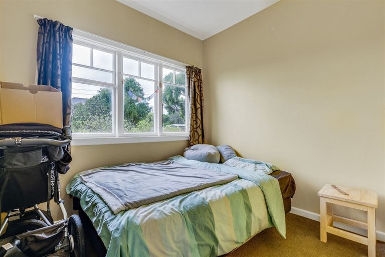 Photo of property in 119 Bowhill Road, New Brighton, Christchurch, 8083