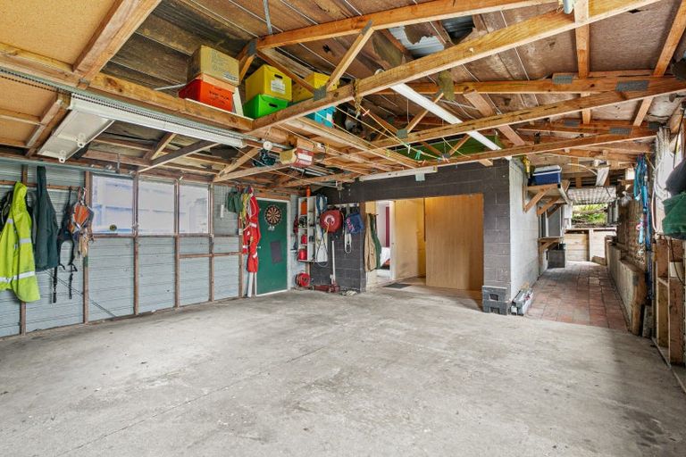 Photo of property in 10 Kaitake Place, Oakura, 4314