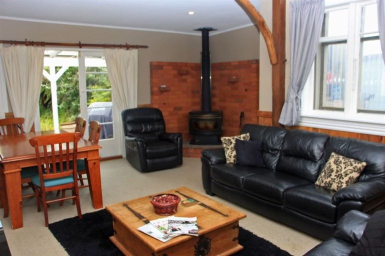 Photo of property in 98 Second Street, Kumara, 7832