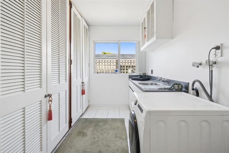 Photo of property in 20 Park Avenue, Epuni, Lower Hutt, 5011