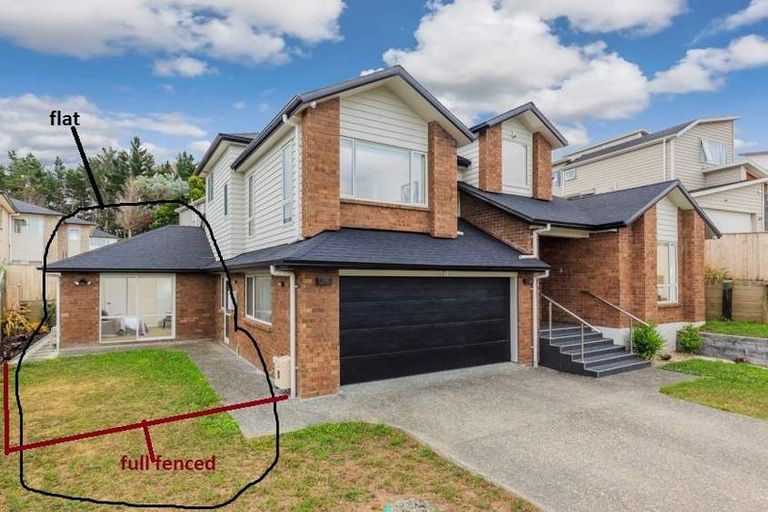 Photo of property in 40 Corricvale Way, Northcross, Auckland, 0630