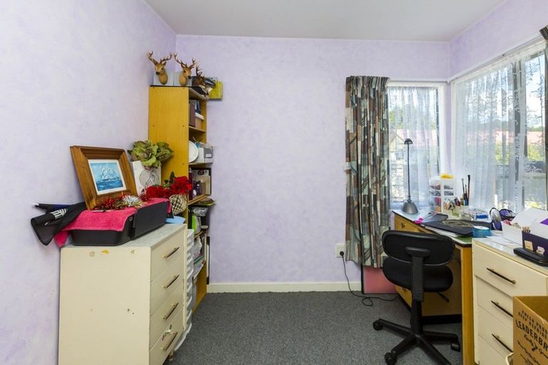 Photo of property in 39b Gemstone Drive, Birchville, Upper Hutt, 5018