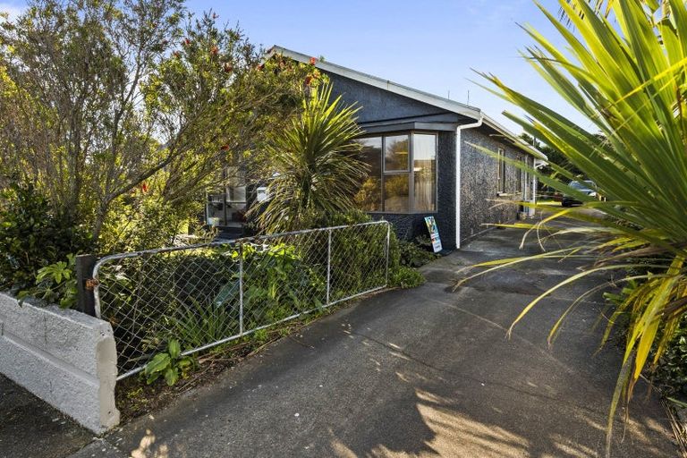 Photo of property in 69 Domett Street, Opunake, 4616