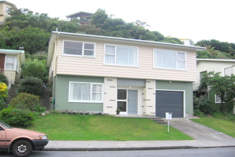 Photo of property in 8 Cortina Avenue, Johnsonville, Wellington, 6037