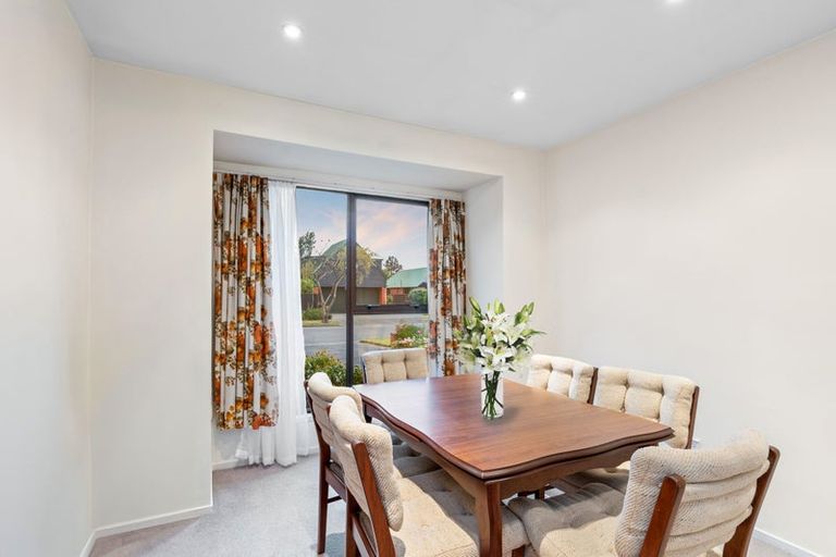 Photo of property in 21 Rubens Place, Burnside, Christchurch, 8053