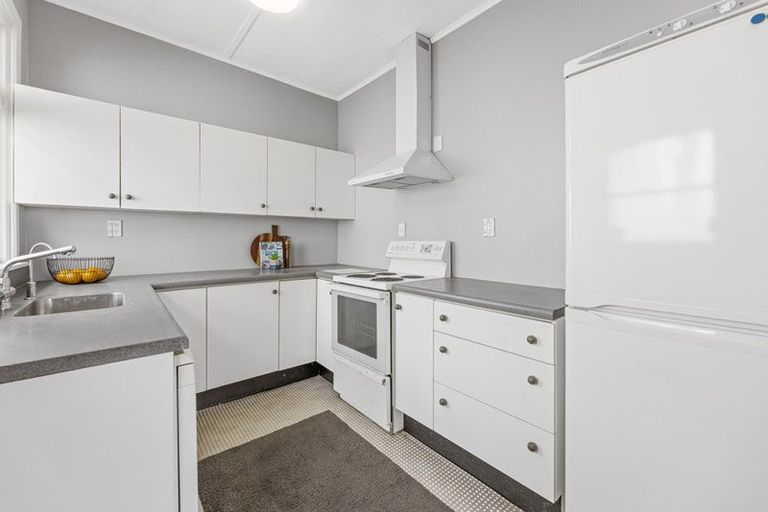 Photo of property in 14 Nottingham Crescent, Calton Hill, Dunedin, 9012