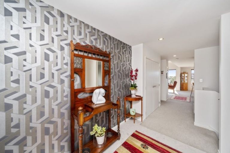 Photo of property in 18b Dorset Avenue, Westown, New Plymouth, 4310