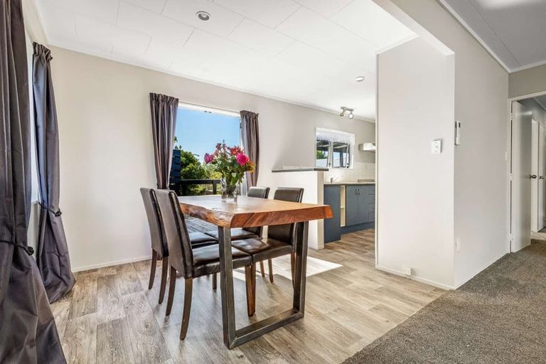 Photo of property in 10 Thebes Street, Pomare, Rotorua, 3015