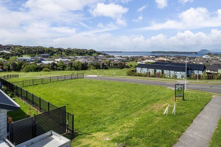 Photo of property in 35 Ridge Drive, Omokoroa, 3114