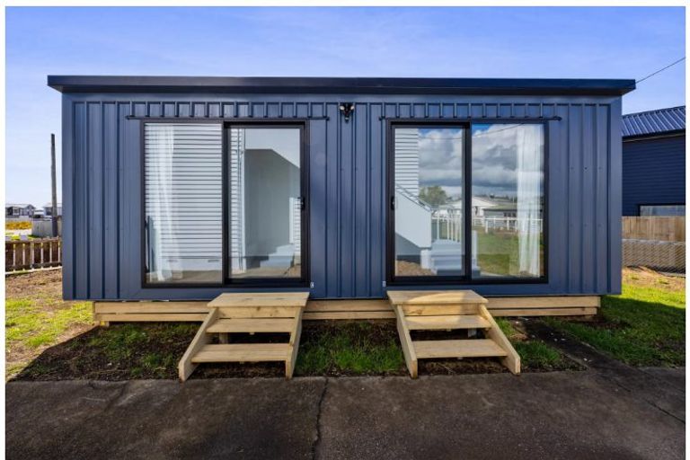 Photo of property in 2 Kawaka Street, Riccarton, Christchurch, 8041