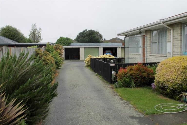 Photo of property in 2/109 Middlepark Road, Sockburn, Christchurch, 8042