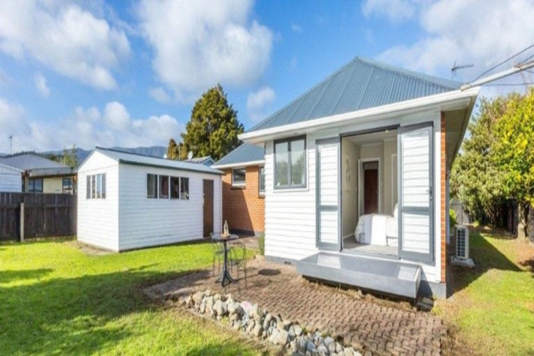 Photo of property in 63 Kashmir Avenue, Clouston Park, Upper Hutt, 5018