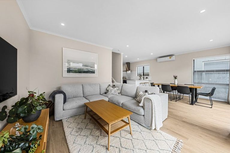 Photo of property in 61 Kopuru Road, Whenuapai, Auckland, 0618