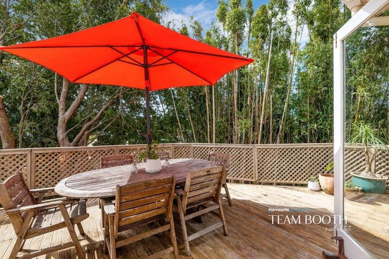 Photo of property in 2/36 Cassino Street, Bayswater, Auckland, 0622