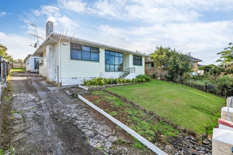 Photo of property in 92 Fisher Crescent, Otara, Auckland, 2023