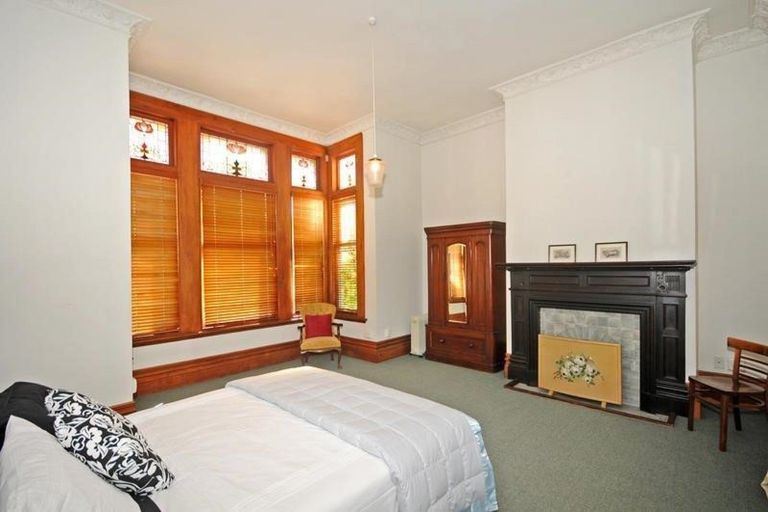 Photo of property in 2/219 The Terrace, Wellington Central, Wellington, 6011