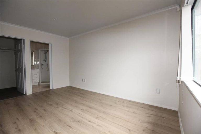 Photo of property in 48b Cartmel Avenue, Massey, Auckland, 0614